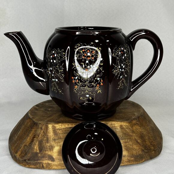 Vintage Moriage Japanese "Brown Betty" Teapot Handpainted - Picture 2 of 7